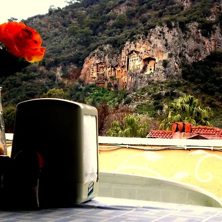 Caria Hotel 3*